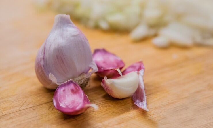 Raw garlic